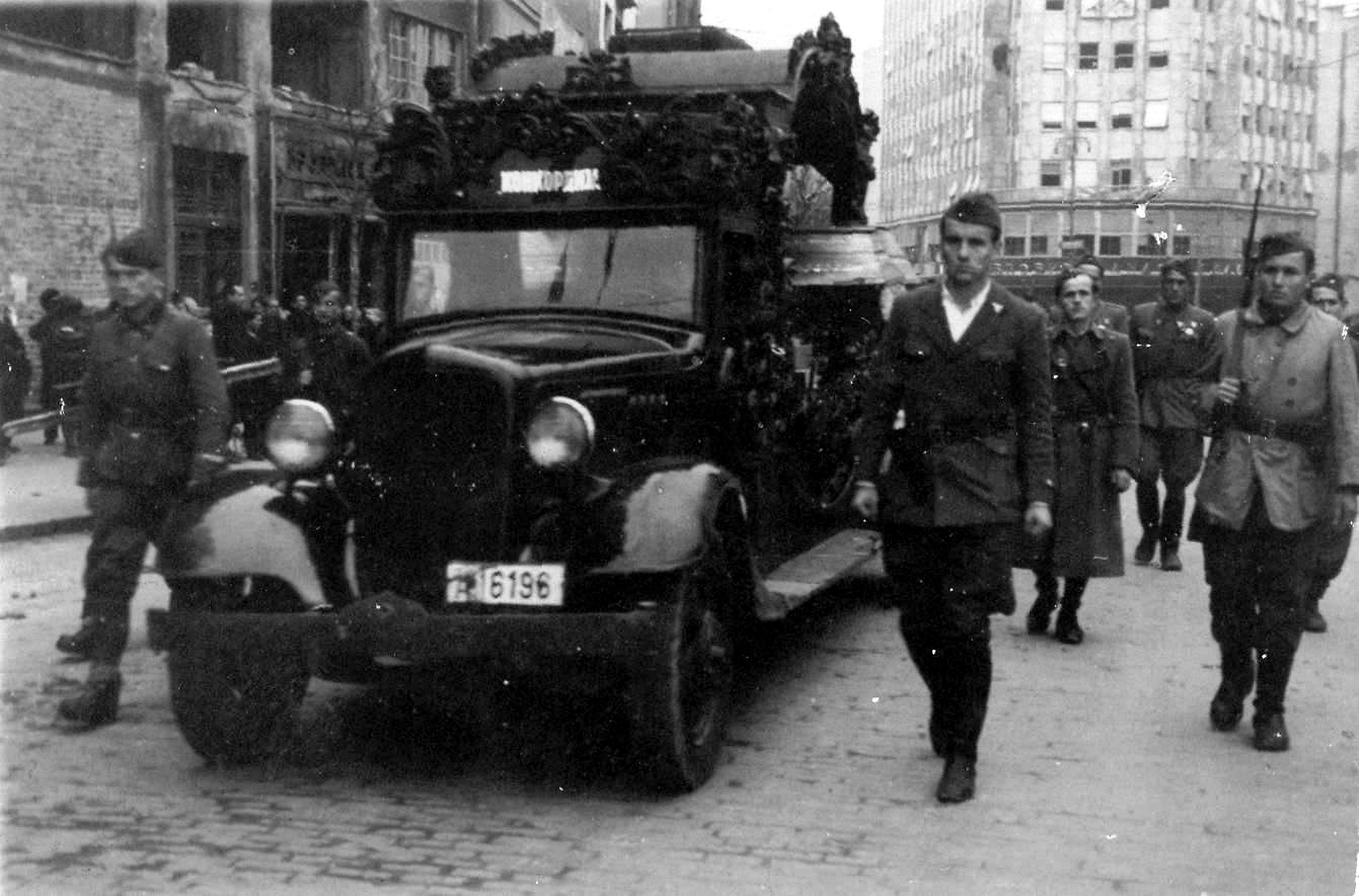 Sahrana Blaža Popivoda, pored odra Josip Broz Tito